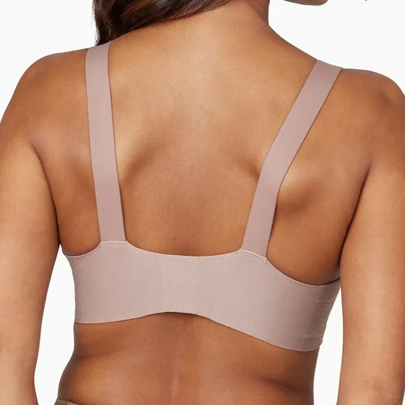 Spanx's full-coverage Bra-llelujah! - Picture 3 of 10